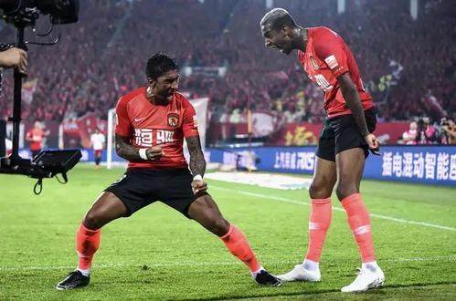 世界杯安装包-粤媒:宝塔组合即将返回国内 正抓紧找航班办手续